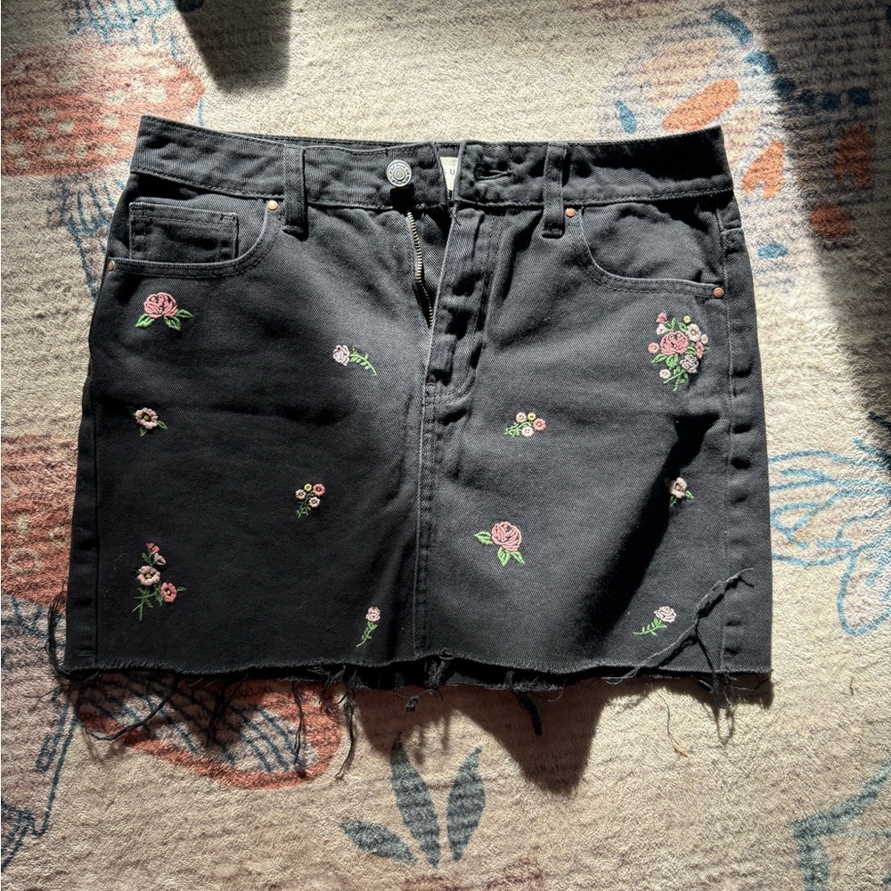 PacSun Black Mini Skirt with Floral Embroidery